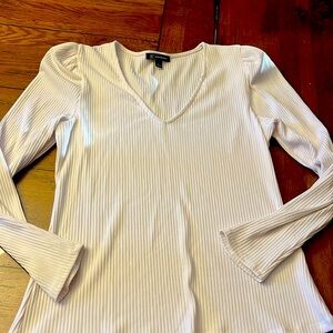 INC white V neck size L